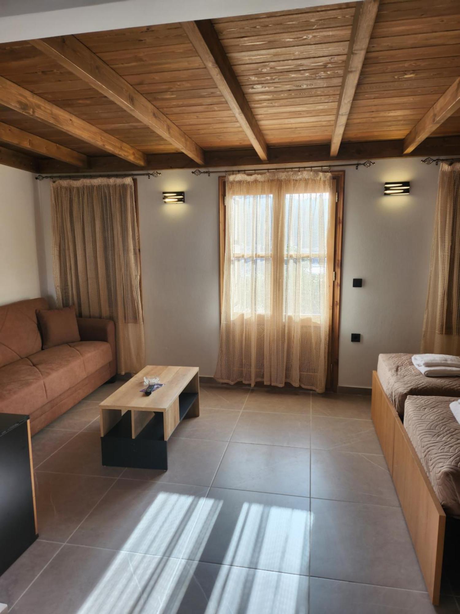 Kastello Appartement Meyísti Buitenkant foto