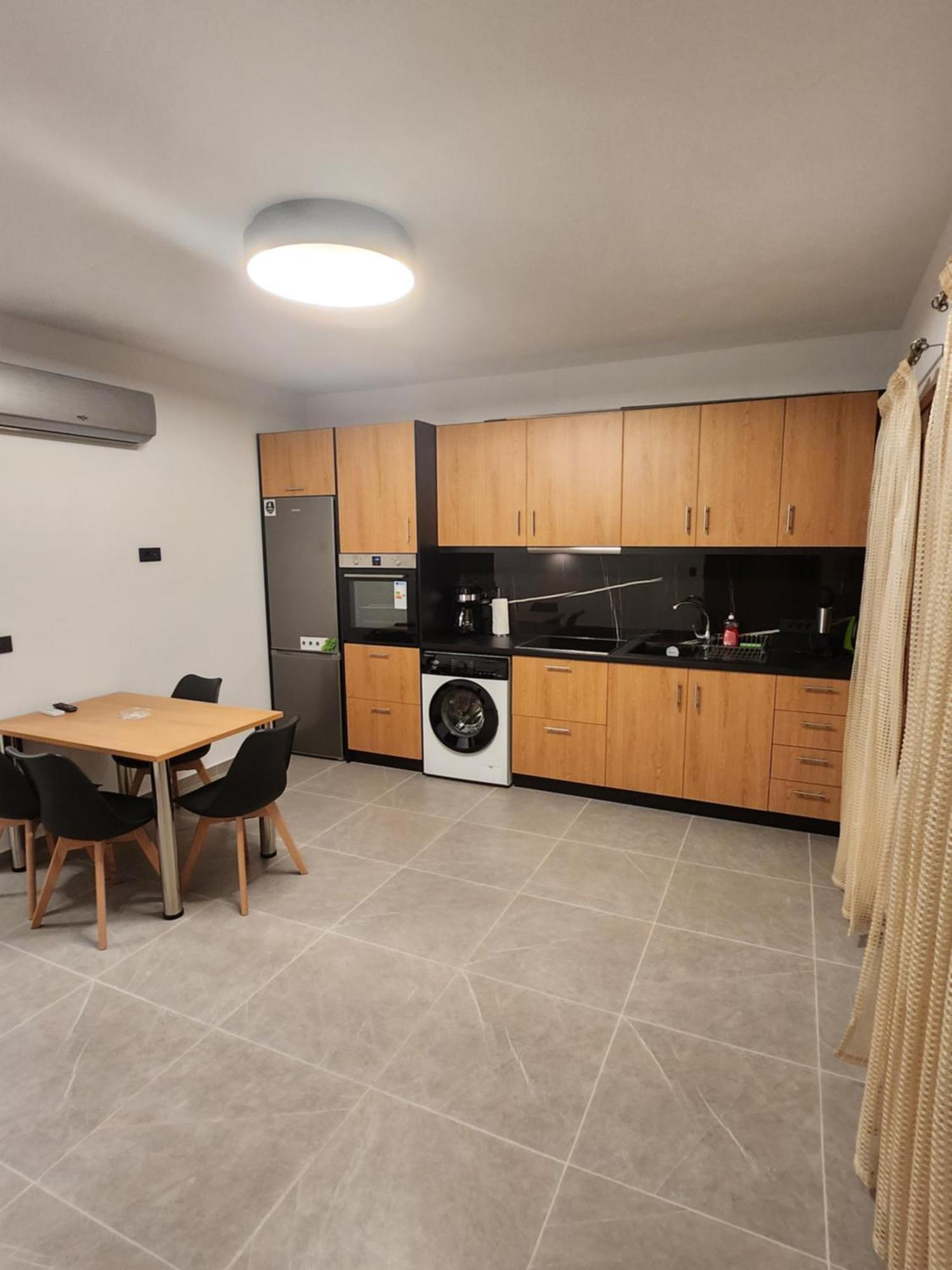 Kastello Appartement Meyísti Buitenkant foto