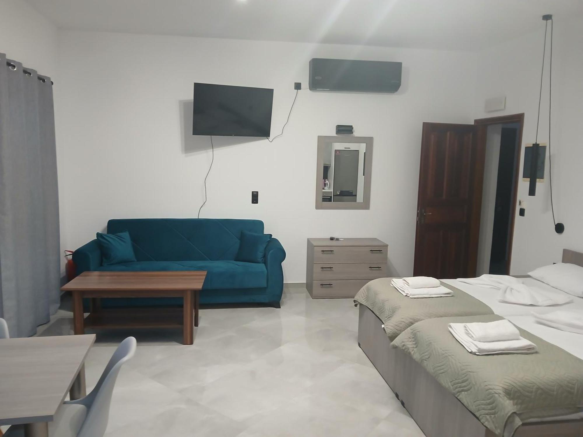 Kastello Appartement Meyísti Buitenkant foto