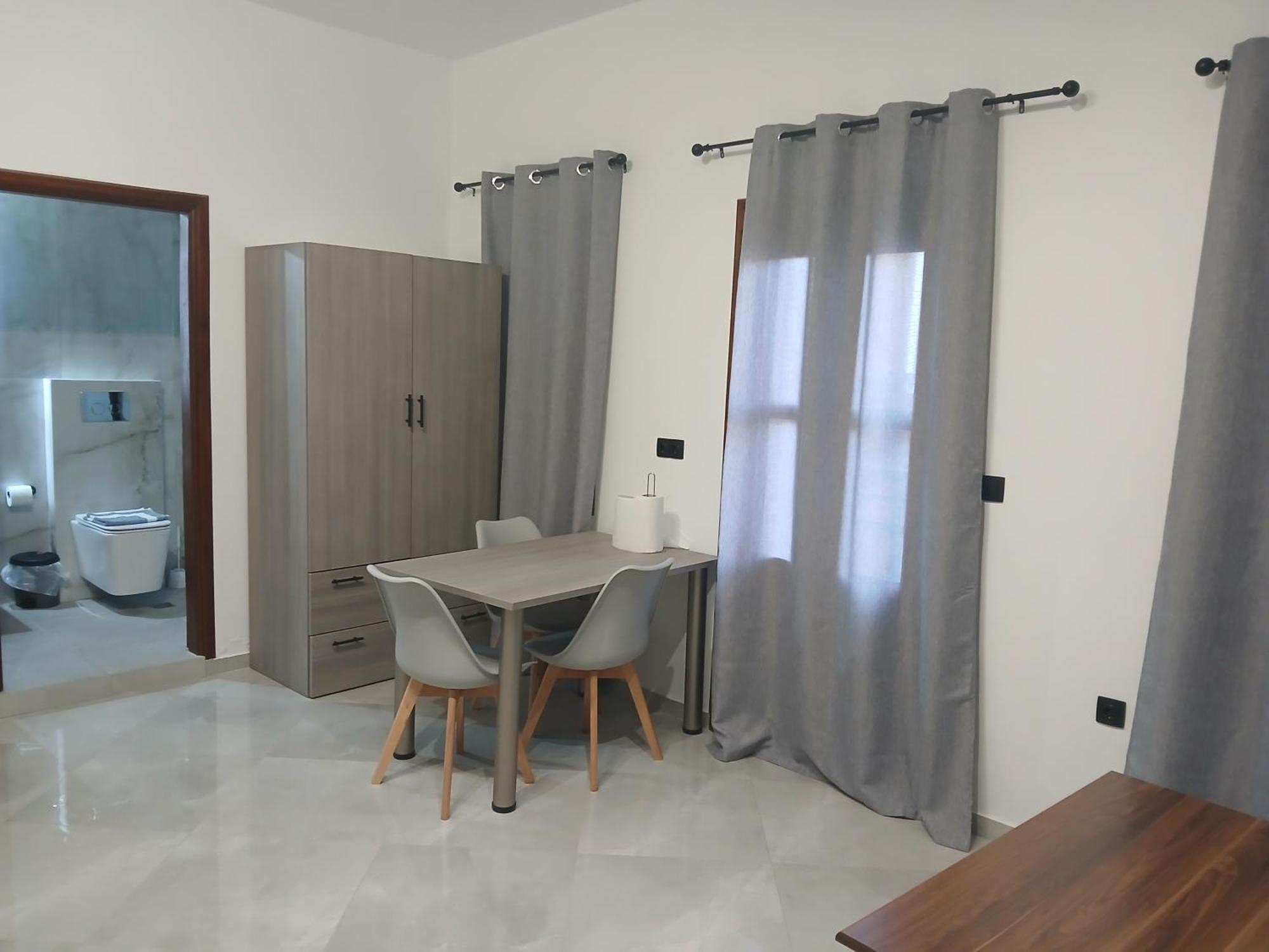 Kastello Appartement Meyísti Buitenkant foto