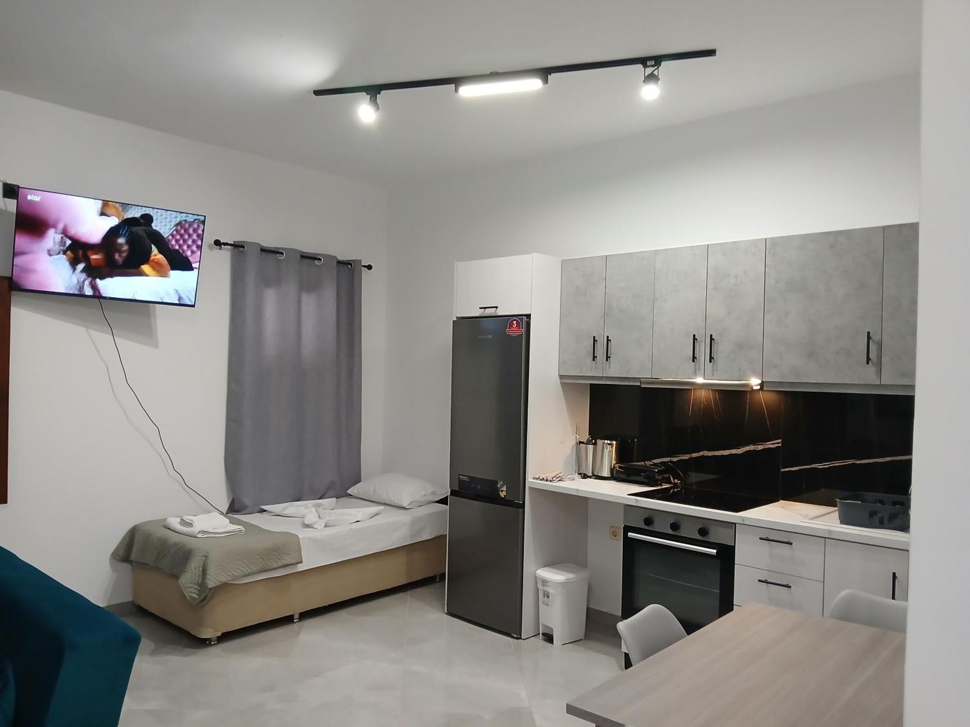 Kastello Appartement Meyísti Buitenkant foto